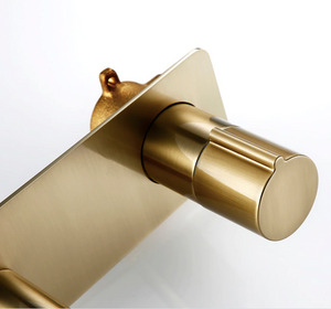Wall-Mount Single Circular Controller Bathroom Faucet with plate