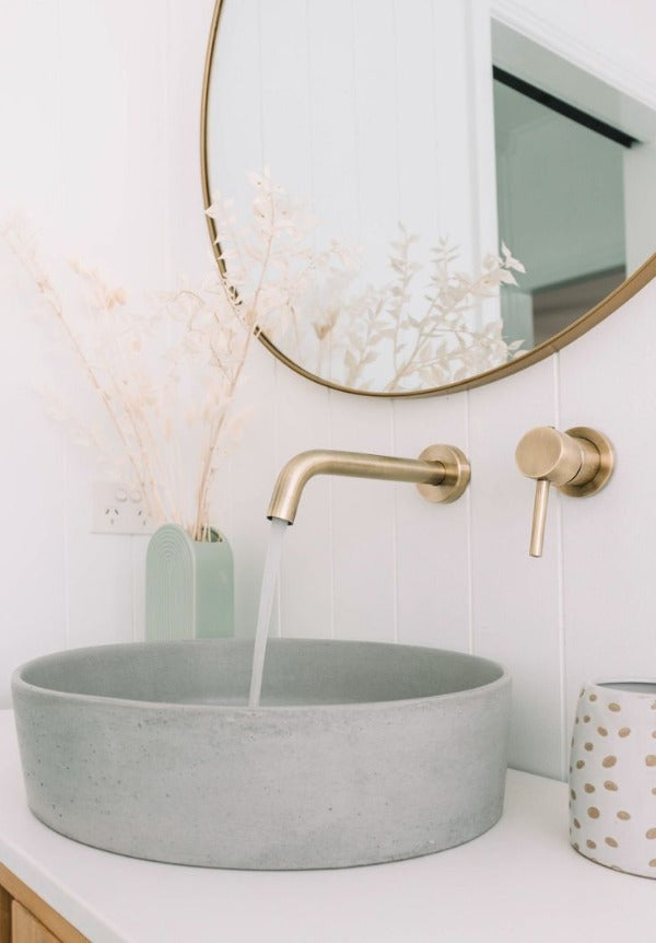 Wall-Mount Single Controller Bathroom Faucet with Concealed Mixer